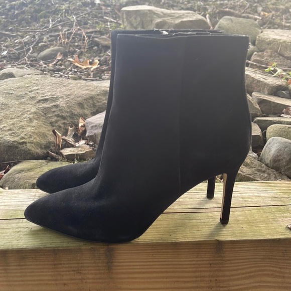 Sam Edelman Shoes - ❗️NEW $190 sam edleman heeled boot! ❗️
